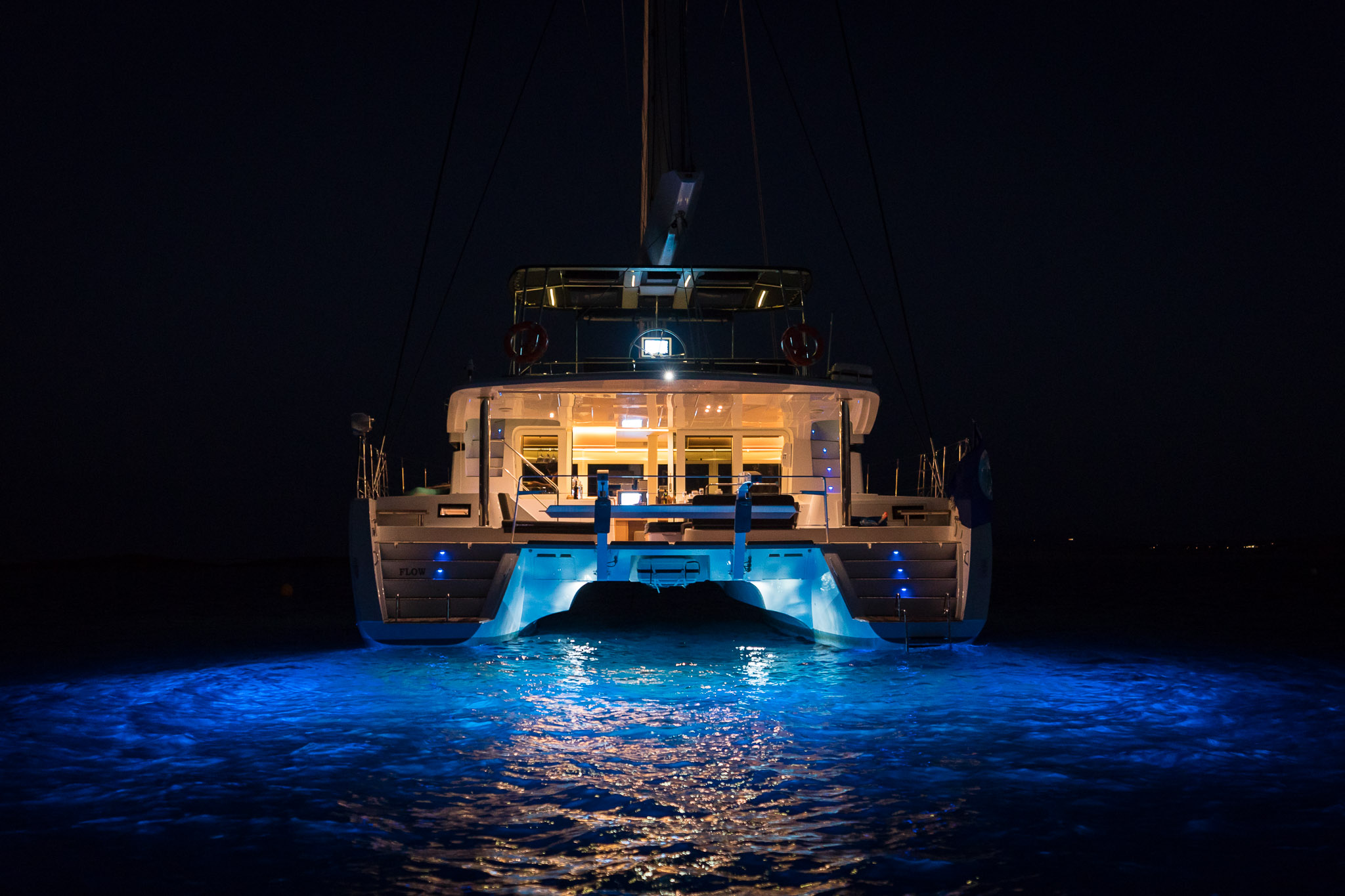 catamaran ibiza underwater lights copia